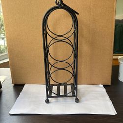 3 Bottle Tabletop Wine Bottle Rack in Black