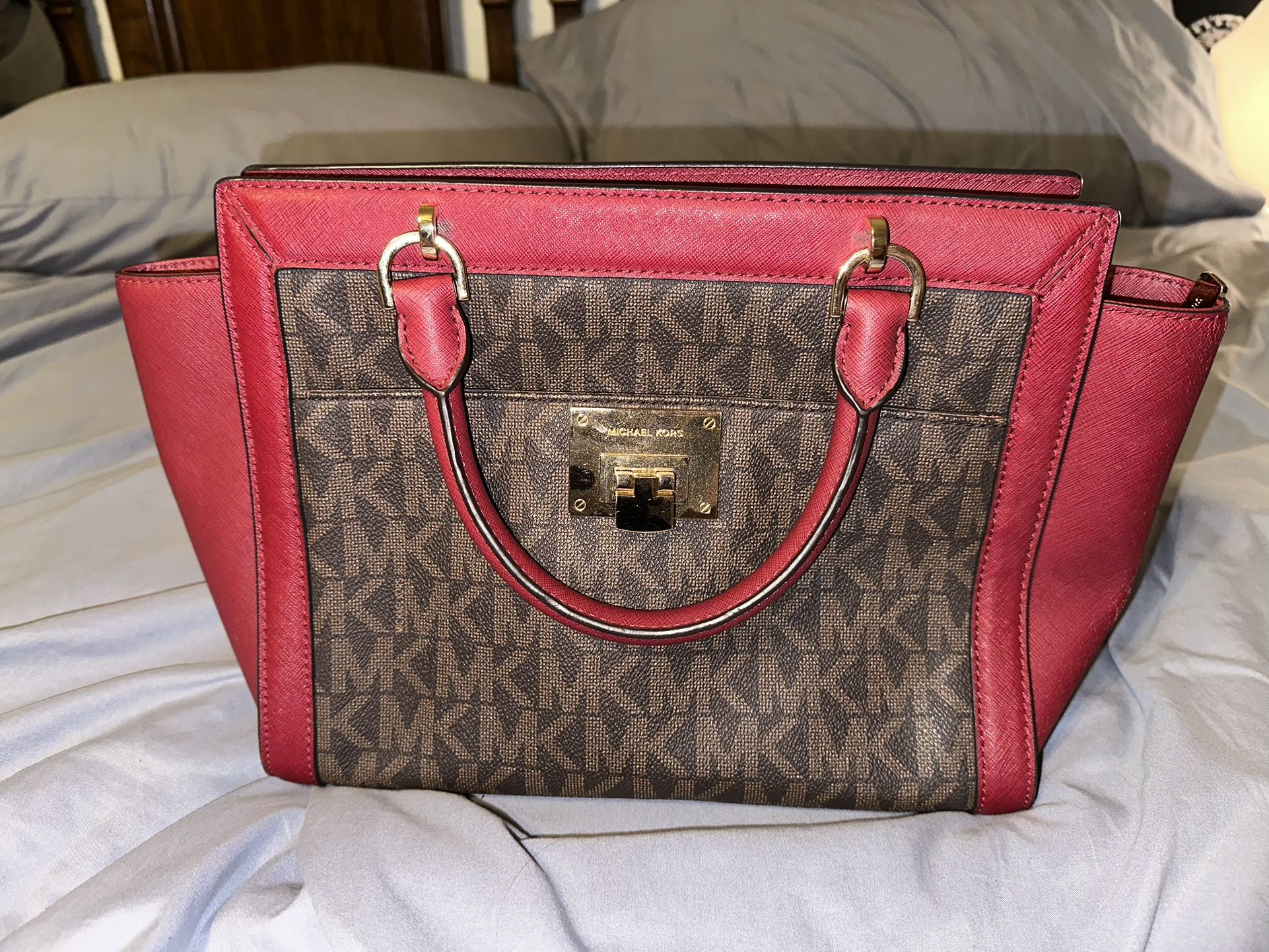 Michael Kors Pink & Brown Handbag β Stylish & Sophisticated ππΈ