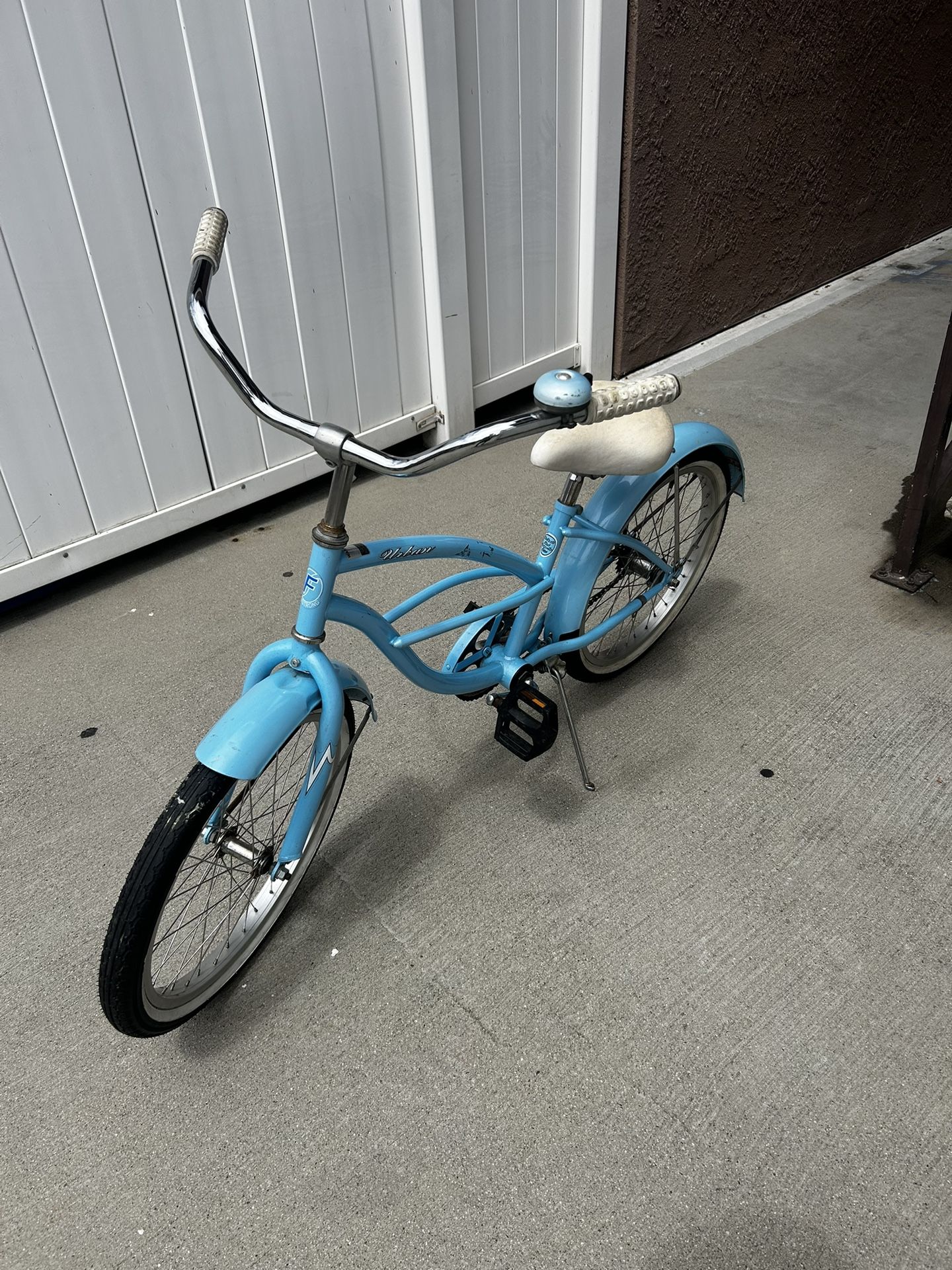 Firmstrong Urban Girl Beach Cruiser Bike