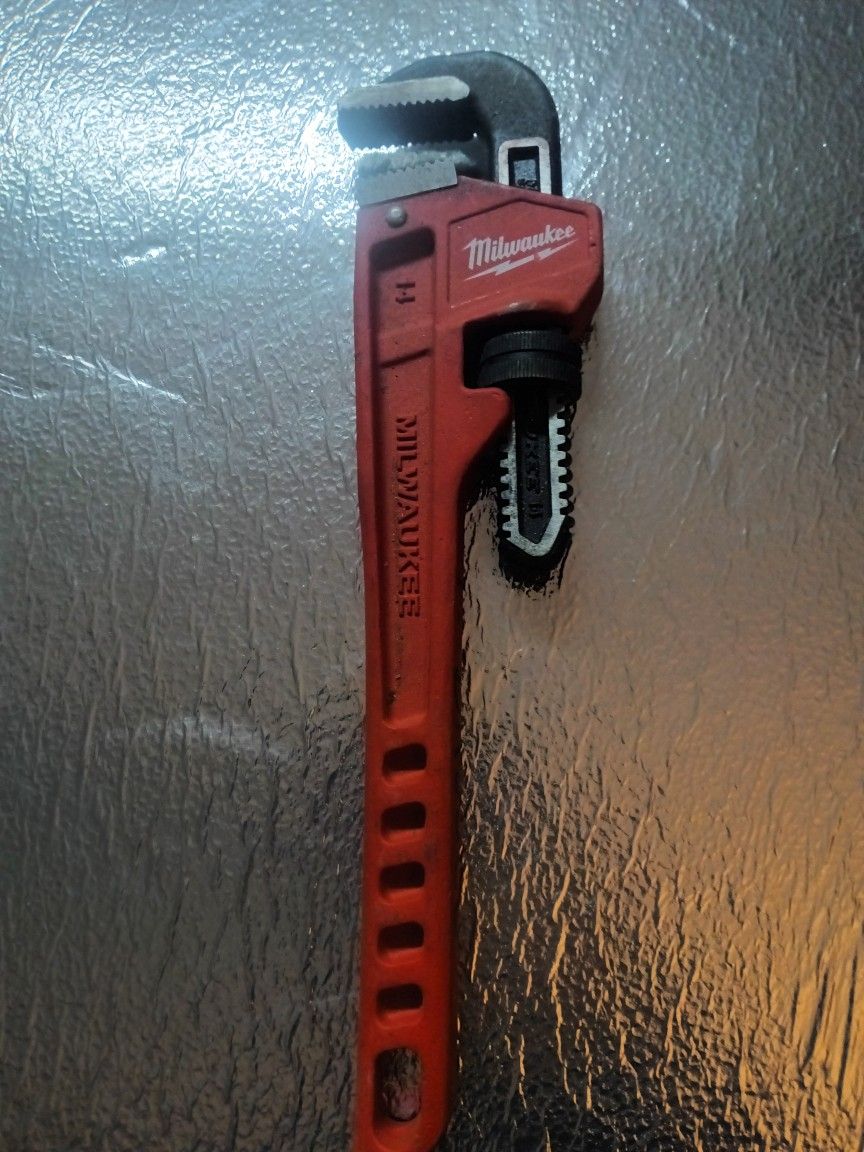 Milwaukee Pipe Wrench