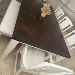 Farmhouse Style Dining Set W/5 Chairs & Bench