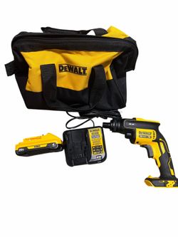 Condition ✔ New open box ✔ No original box ✔ Tool and accessories may have light cosmetic marks from storage or handling  Features  * 20V MAX XR brush