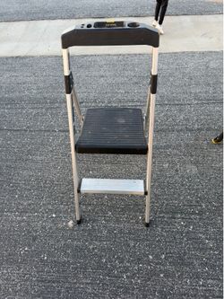 2 step lift ladder