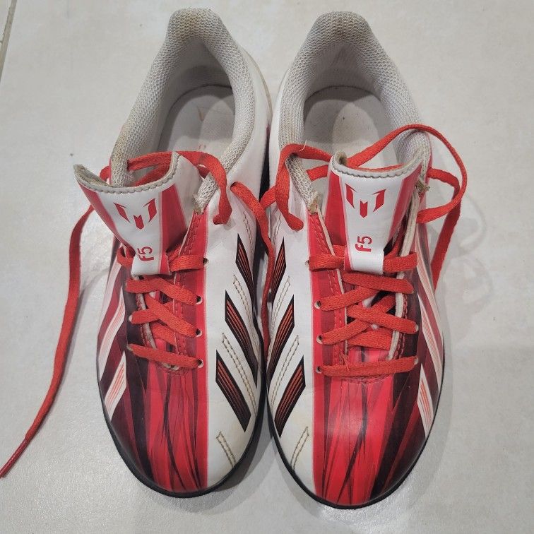 ADIDAS MESSI SOCCER CLEATS BOYS SIZE 1