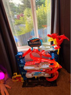 Hotwheels ultimate garage
