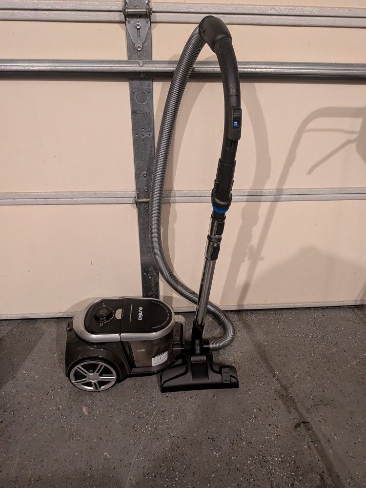 Like New Eureka Canister Vacuum