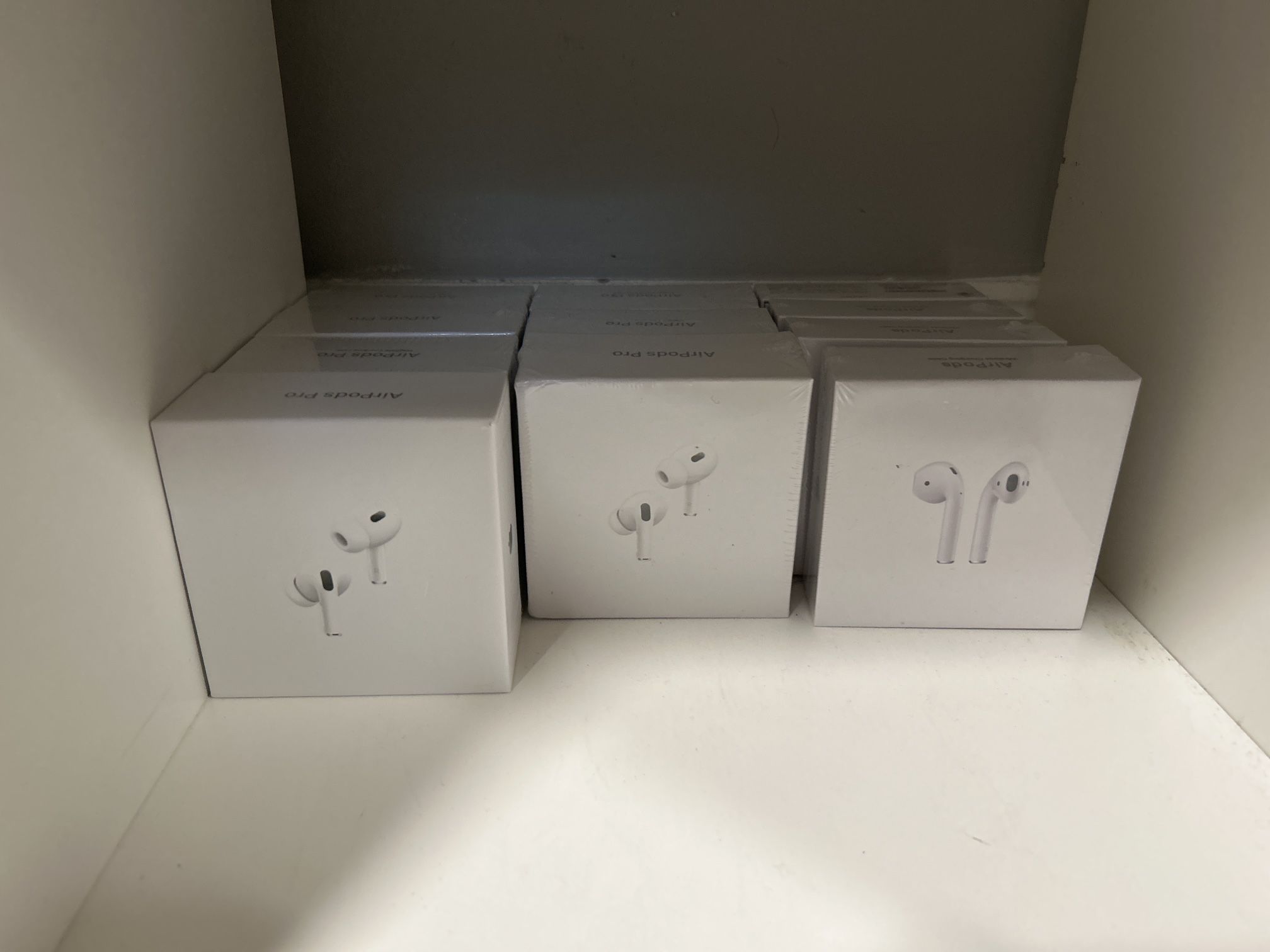 AirPods Gen 2 WITH WARRANTY