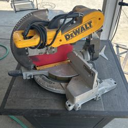 Dewalt Table Saw