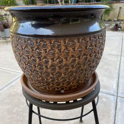 12” W x 10.5” H Ceramic Planter With Attached Saucer 