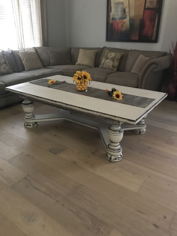 Farmhouse Staging Coffee Table Sofa For In Peoria Az Farmhouse Staging Coffee Table Sofa For In Peoria Az Offerup