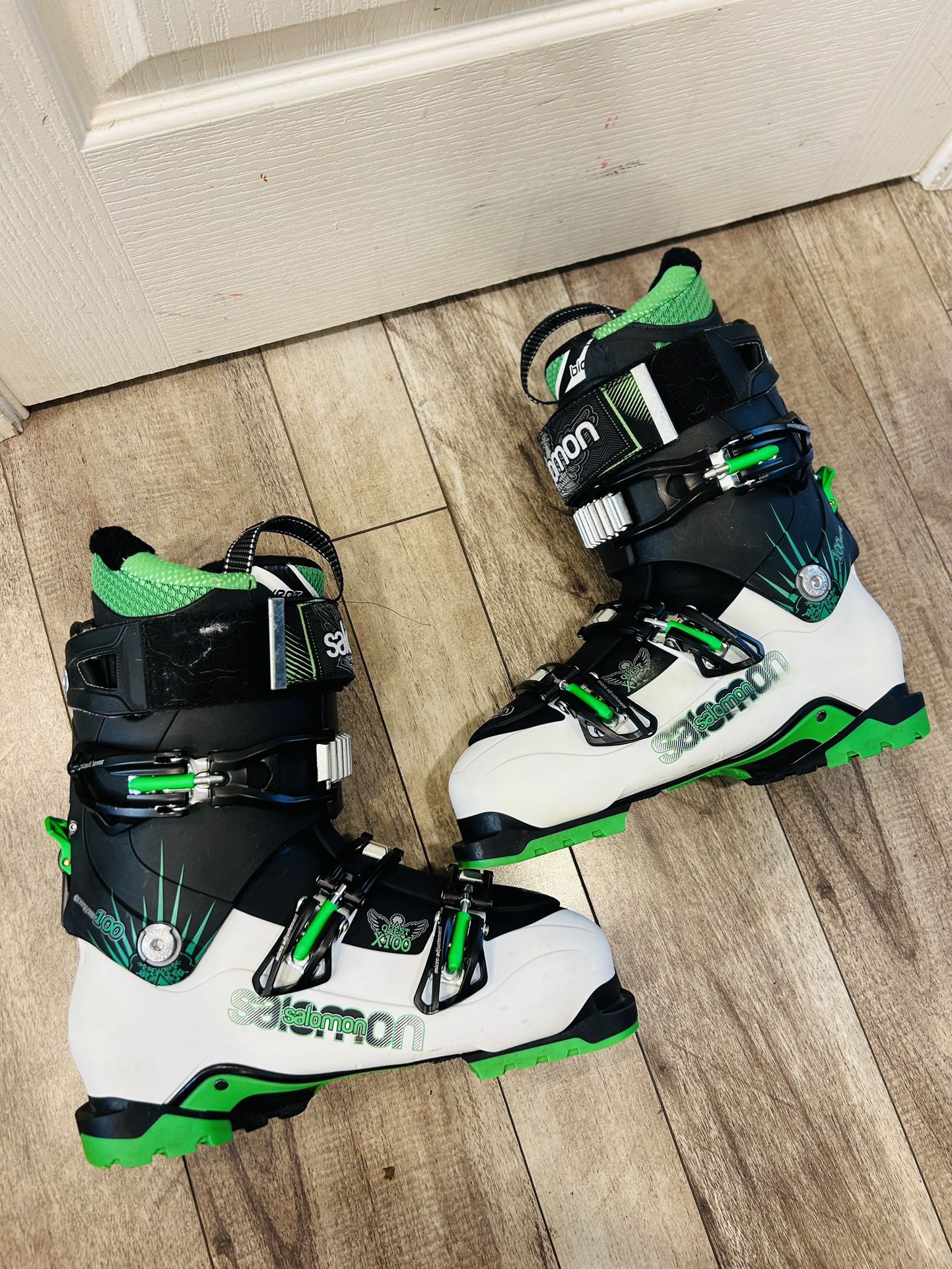 SALOMON SKI BOOTS SIZE 27/27.5