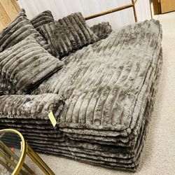 Deep Super Cozy Chaise Lounger 