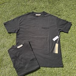ESSENTIALS SHIRT ( BLACK )