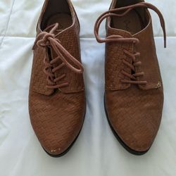 Oxfords Caramel Size 5.5 W $10