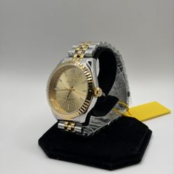 43MM Invicta Specialty Oxford