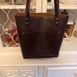 Portland Leather Classic Tote