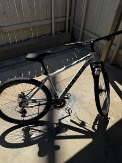 27.5in Avasta Mountain Bike