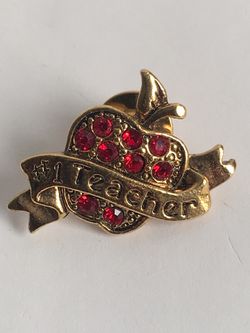 #1 TEACHER BROOCH 😍😍😍AVON