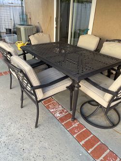 Outdoor Patio Dining Set with 6 Chairs