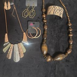 Assorted Jewelry 