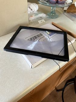 Magnifying Screen