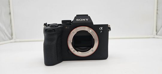Sony Alpha A7 IV camera body only
