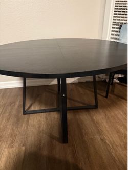 Round table