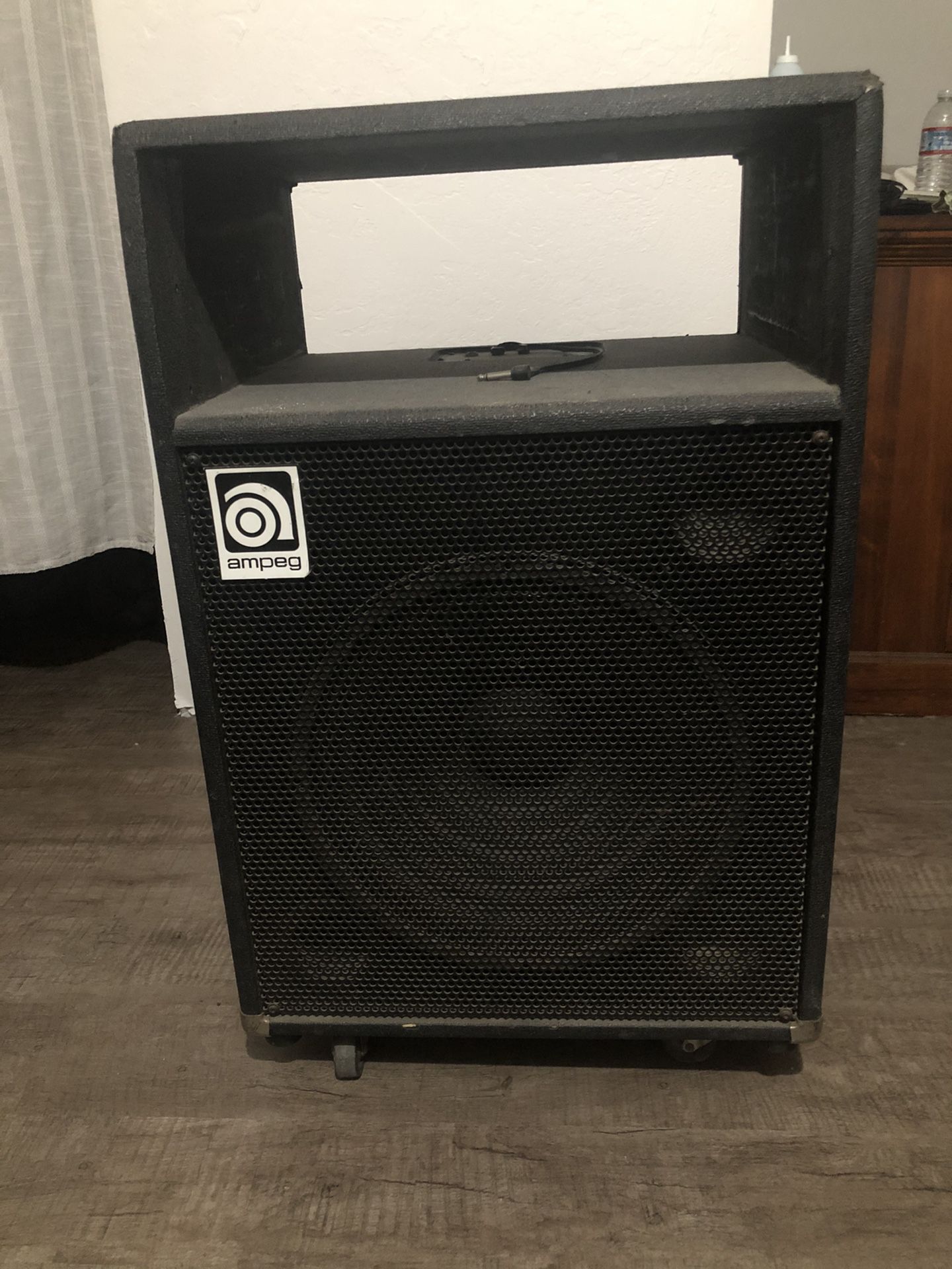 Amped bass cabinet 2 x 15”