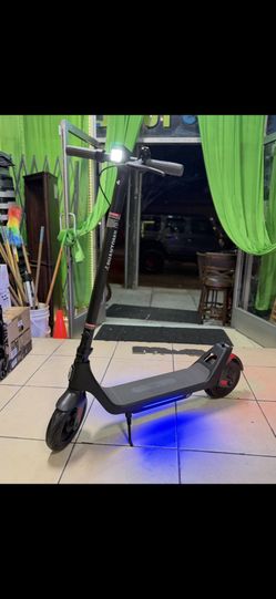 PHANTOM A10 FODABLE E SCOOTER 400W- 15MP-28MILES RANGE-SOLID TIRES-CAP. 260LBS. ATMOSPHERE BLUE LIGH
