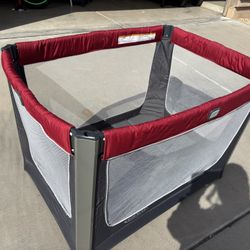 Graco Pack n Play Portable Playard