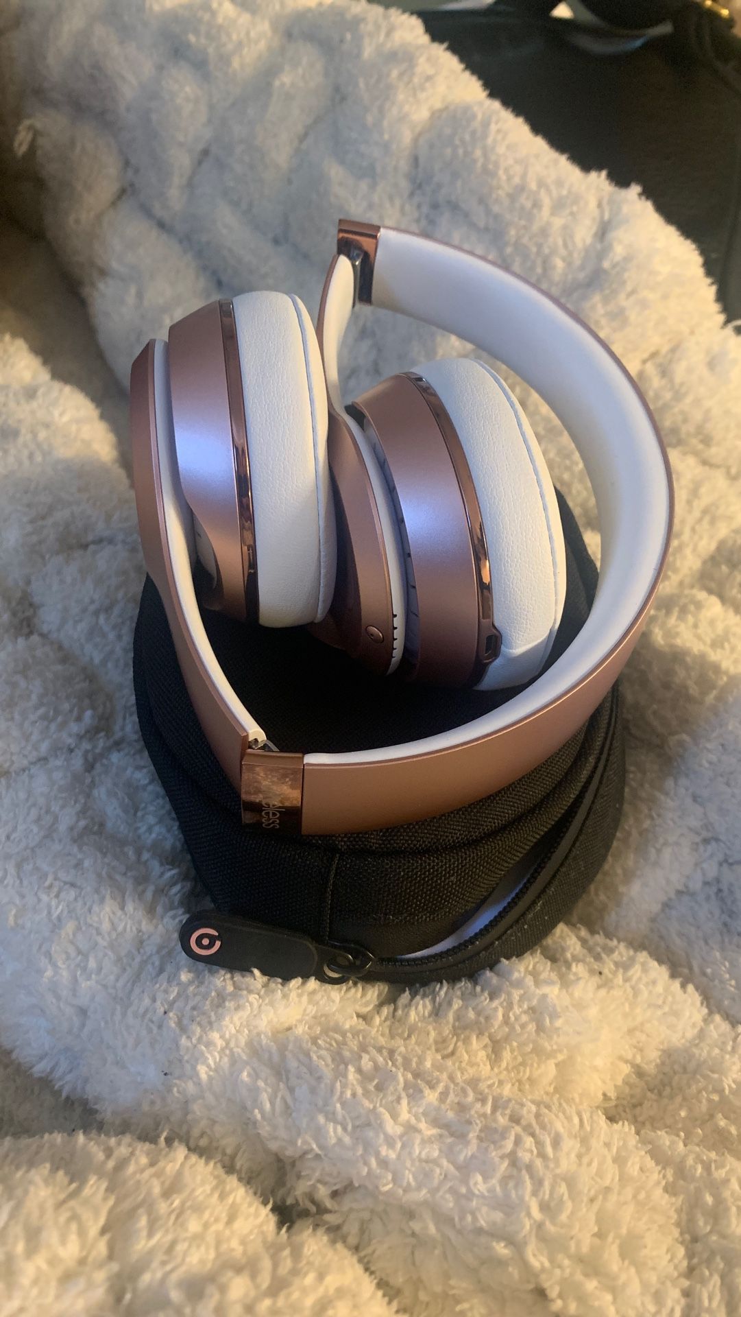 Rose gold beats