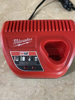 Milwaukee Charger