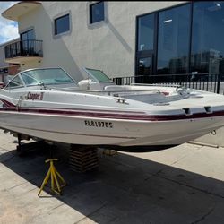 2001 Hurricane Sun deck