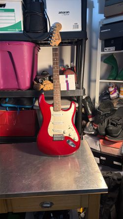 Squier Classic Vibe 60s Stratocaster Laurel Neck Candy Apple Red