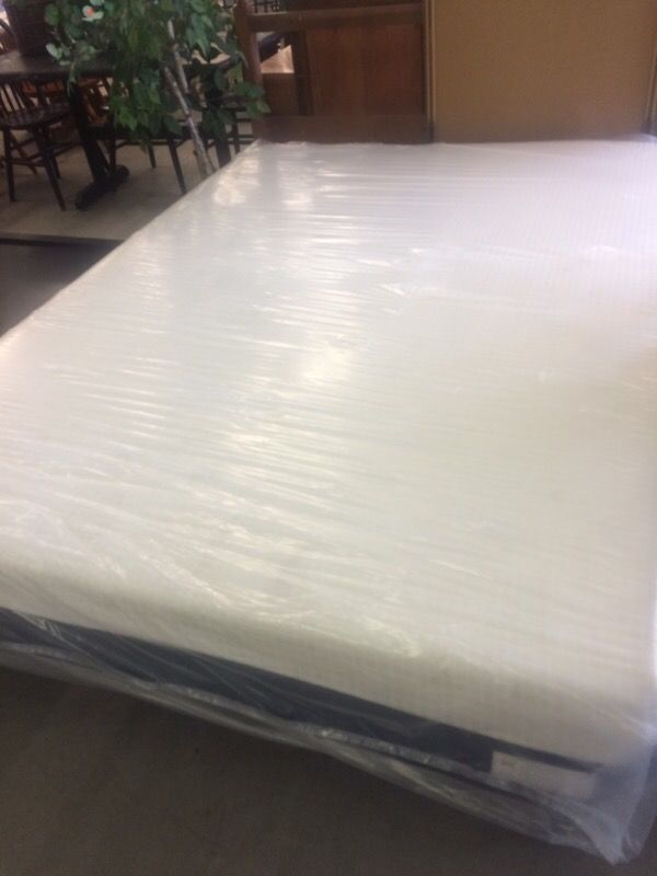 Queen memory foam mattress AS SEEN ON TV