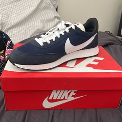 Air Tailwind 79 (size 12)