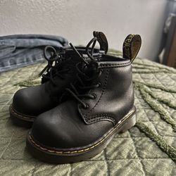5c Dr Marten Boots