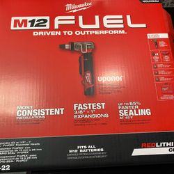 Milwaukee M12 FUEL ProPEX Expander Tool Kit with 1/2 in. - 1 in. RAPID SEAL ProPEX Expander Heads
