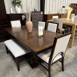 6-piece dining set with butterfly leaf