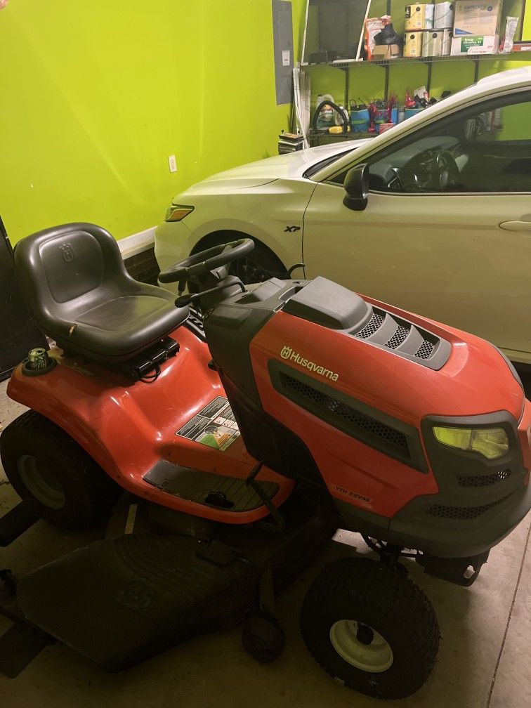 Husqvarna Lawn Mowers Husqvarna Yth22v46 Price Husqvarna