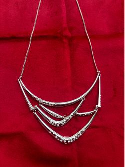 Tiered Choker Necklace with Rhinestones