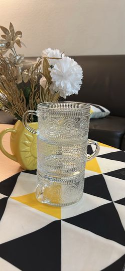 Set of 3 embossed glass coffee and chia pudding mugs with 3 bamboo lids