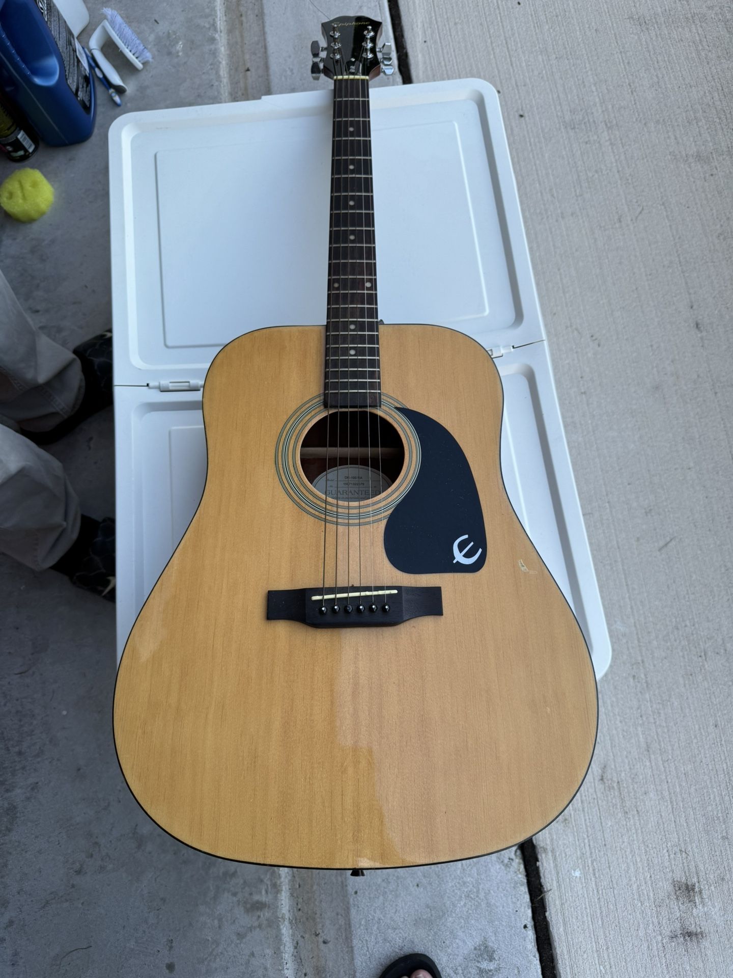 Epiphone Songmaker DR100NA Dreadnought Acoustic Guitar