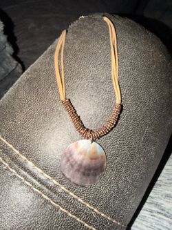 VSCO brown beachy necklace