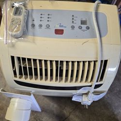 Royal Sovereign Room Air Conditioner $140.  With Remote!