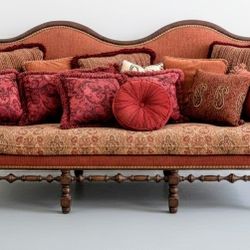 BEAUTIFUL ROBB & STUCKY LUXURY SOFA