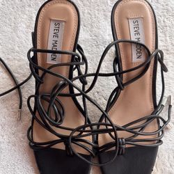 Steve Madden Women's Superb Tie-Up Dress Sandals