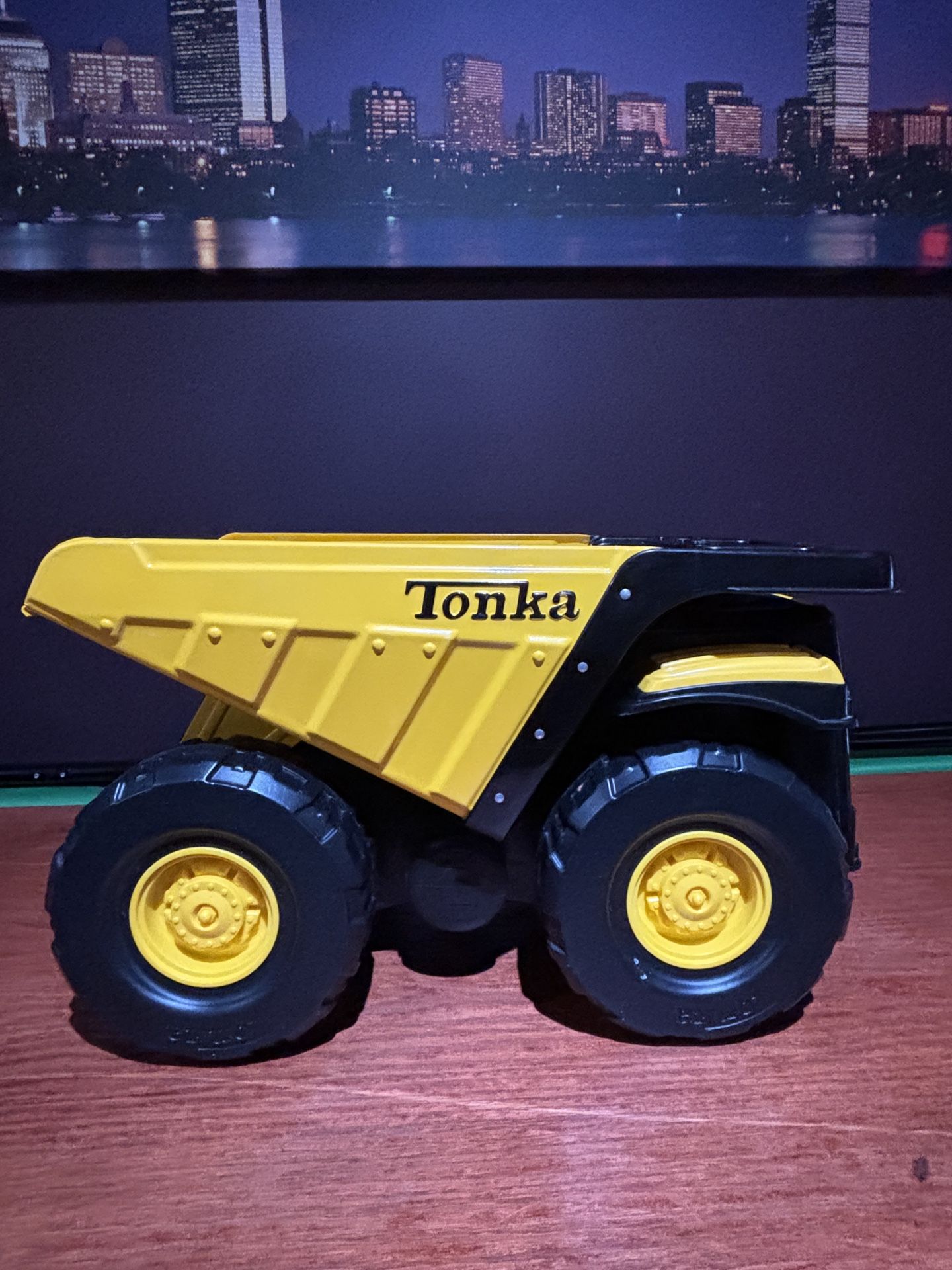 Tonka Yellow and Black Construction Vehicle Toy