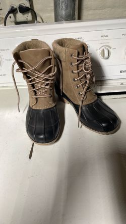 Madden Girl Winter Size 8