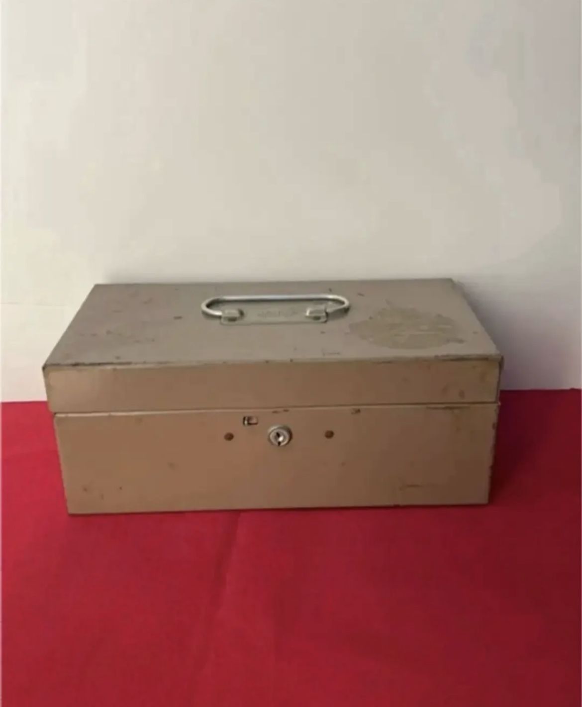 Lit-Ning Vintage Tool Box with Slide Latch